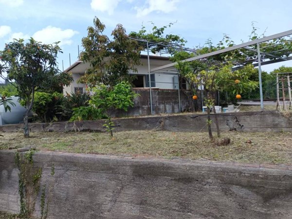casa indipendente in vendita a Piedimonte Etneo