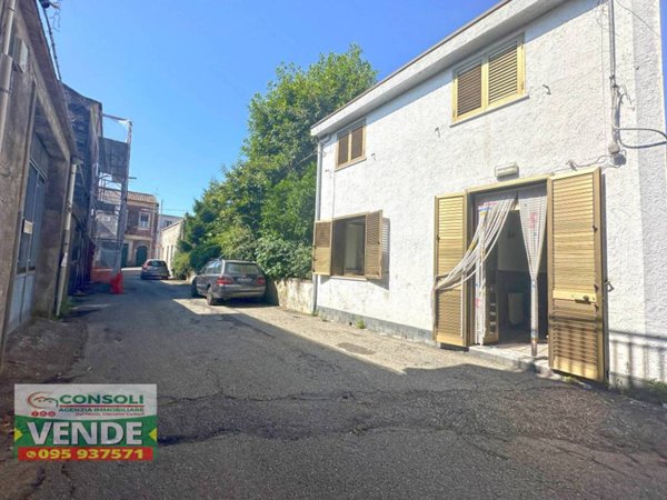appartamento in vendita a Piedimonte Etneo in zona Presa