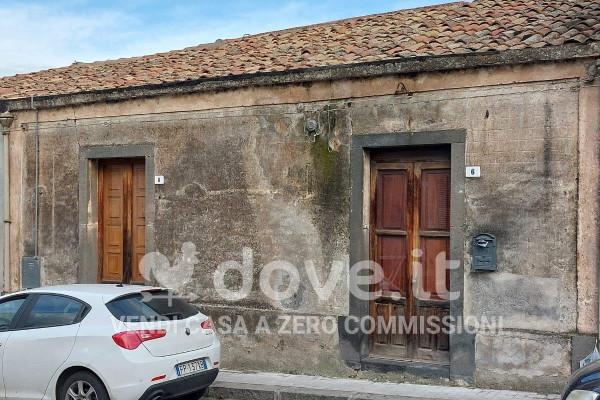 casa indipendente in vendita a Piedimonte Etneo