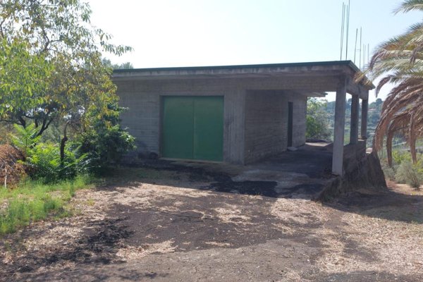 casale in vendita a Piedimonte Etneo