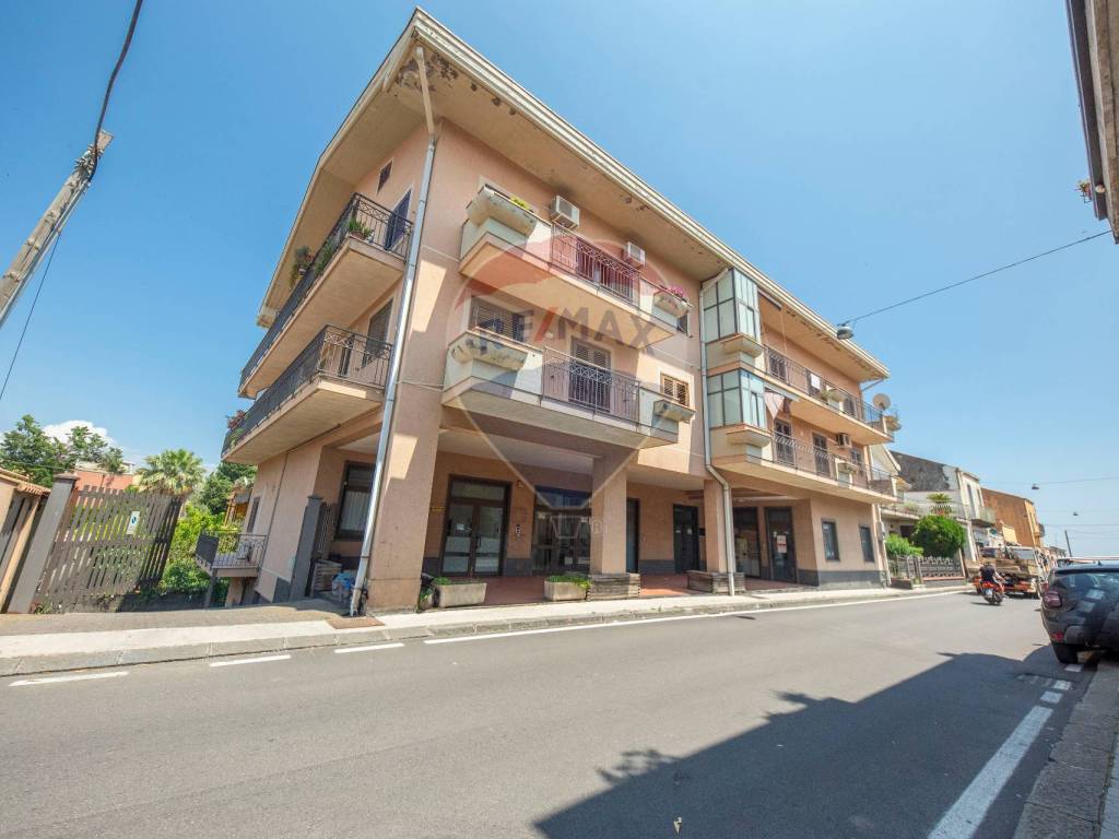 appartamento in vendita a Piedimonte Etneo