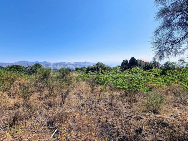 terreno agricolo in vendita a Piedimonte Etneo in zona Presa