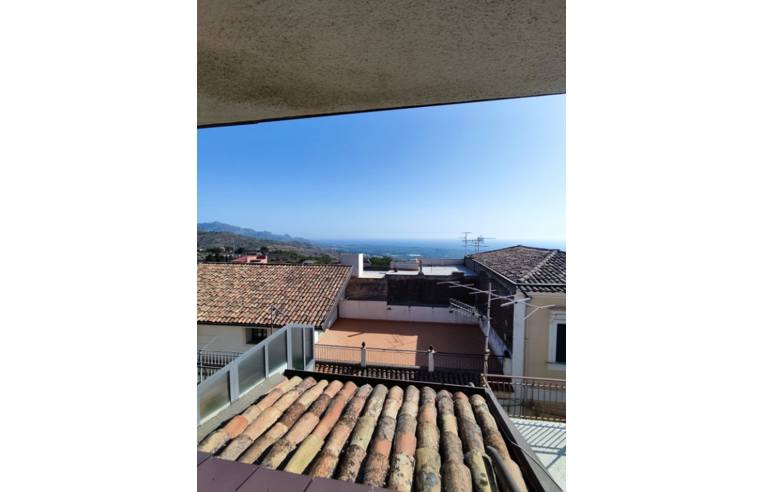 casa indipendente in vendita a Piedimonte Etneo