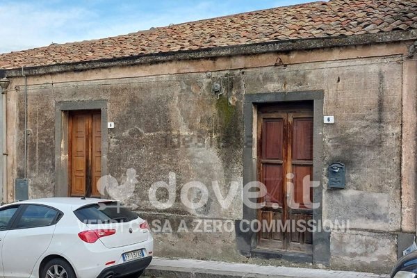 casa indipendente in vendita a Piedimonte Etneo