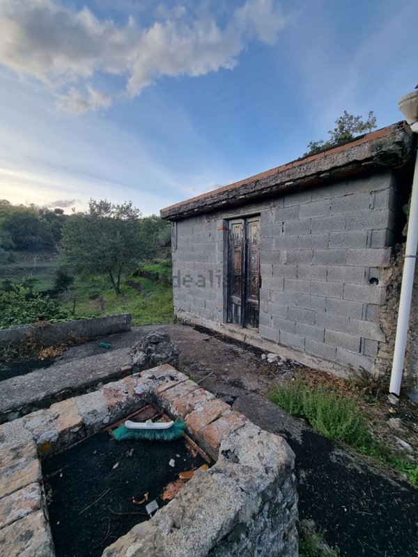 appartamento in vendita a Piedimonte Etneo