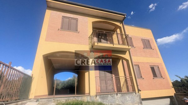 casa indipendente in vendita a Piedimonte Etneo