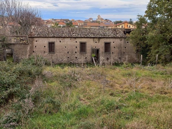 casa indipendente in vendita a Piedimonte Etneo