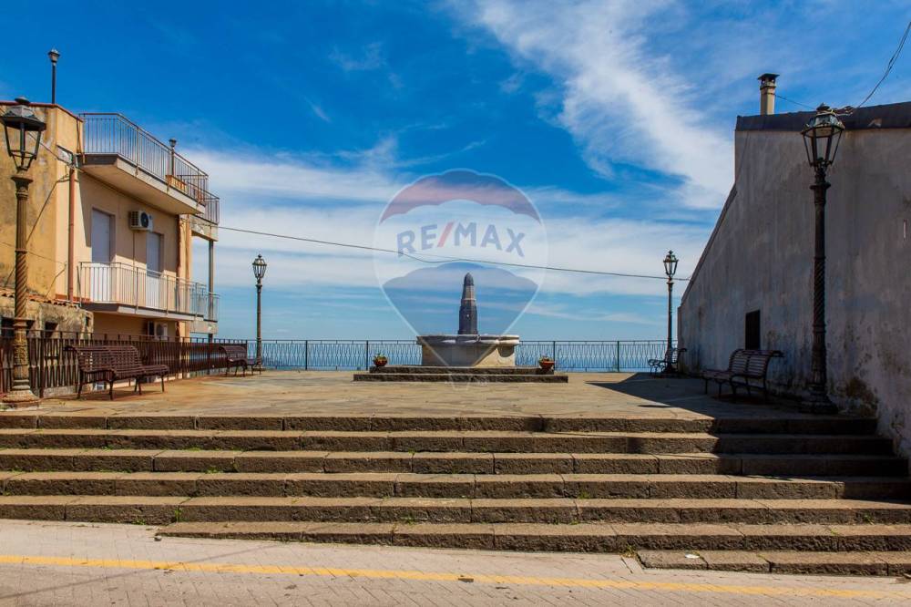 appartamento in vendita a Piedimonte Etneo