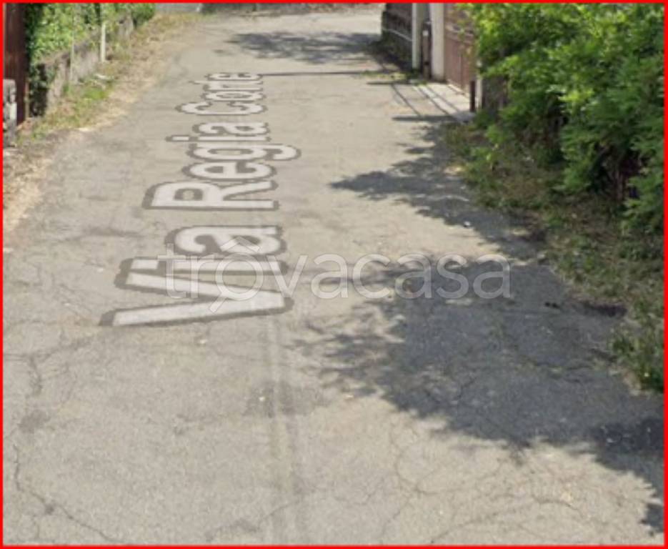 locale commerciale in vendita a Piedimonte Etneo