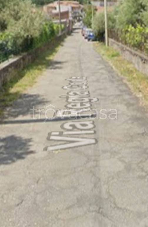 locale commerciale in vendita a Piedimonte Etneo