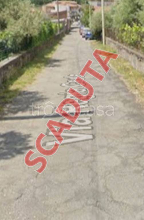 locale commerciale in vendita a Piedimonte Etneo