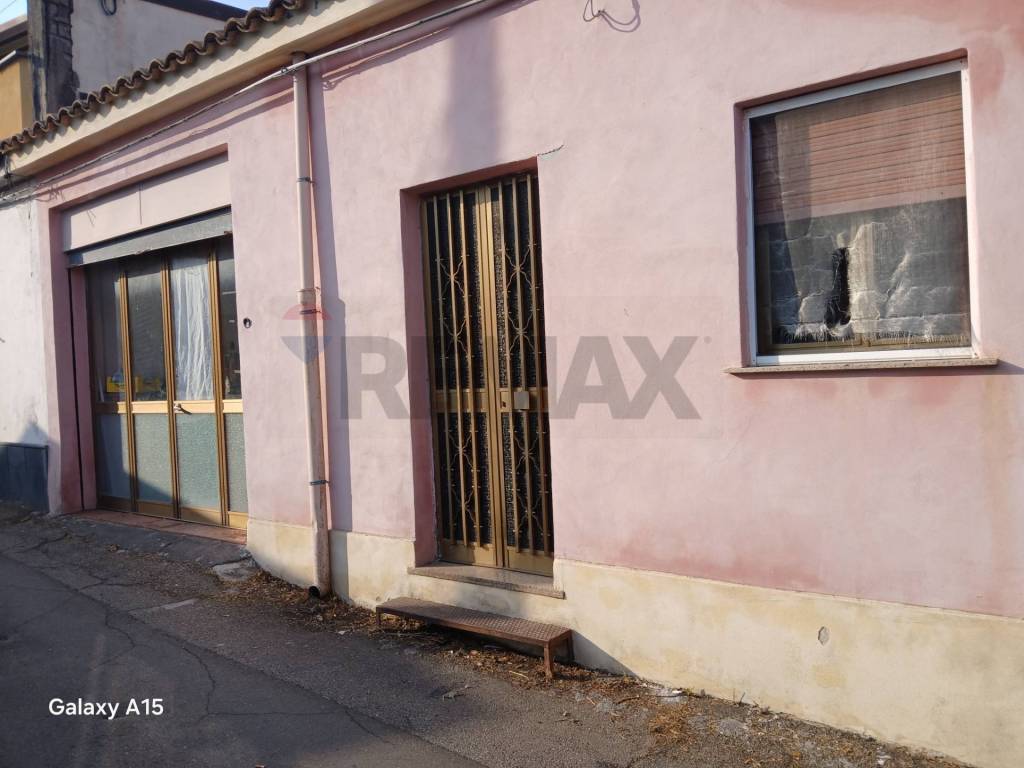 casa indipendente in vendita a Piedimonte Etneo