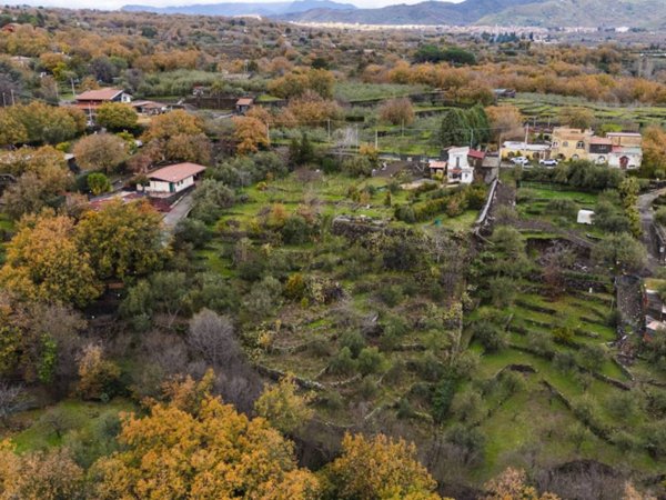 appartamento in vendita a Piedimonte Etneo