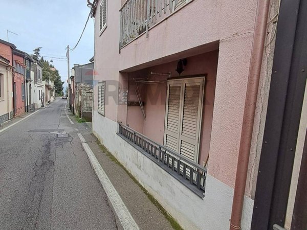 appartamento in vendita a Piedimonte Etneo in zona Presa