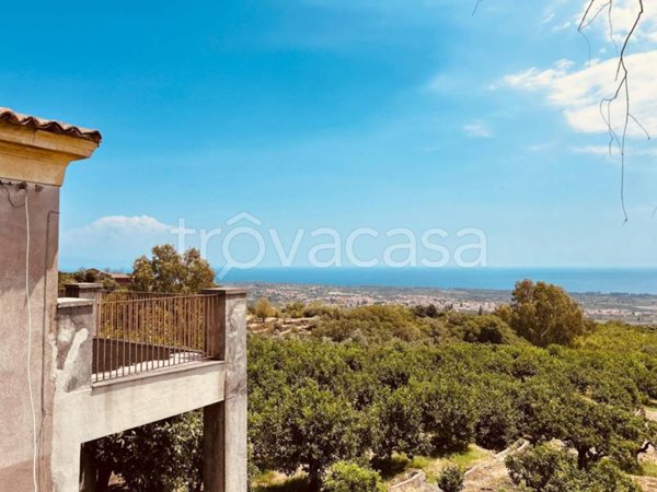 casa indipendente in vendita a Piedimonte Etneo in zona Presa