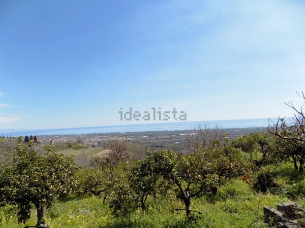 casa indipendente in vendita a Piedimonte Etneo