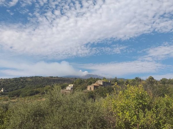 casa indipendente in vendita a Piedimonte Etneo