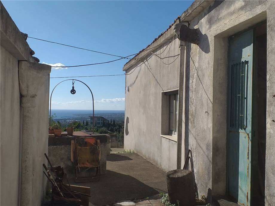 casa indipendente in vendita a Piedimonte Etneo in zona Presa