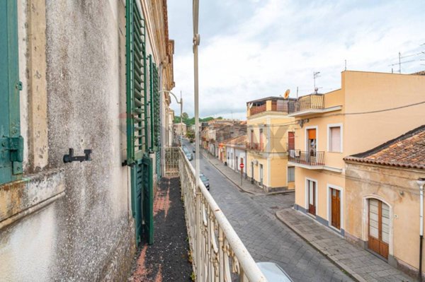 casa indipendente in vendita a Piedimonte Etneo