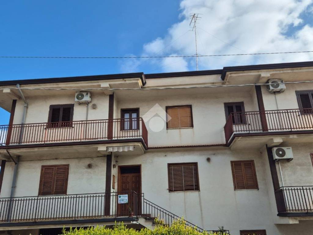 appartamento in vendita a Piedimonte Etneo