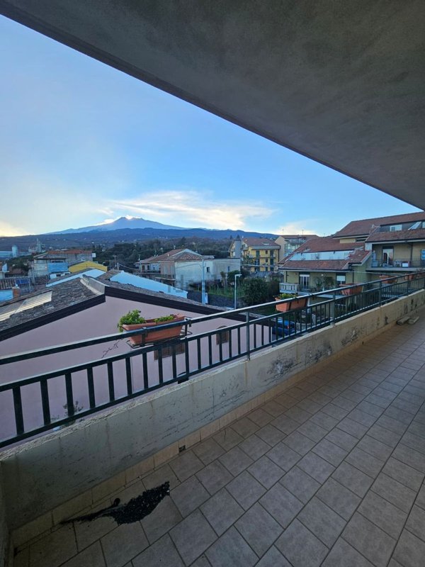 appartamento in vendita a Piedimonte Etneo