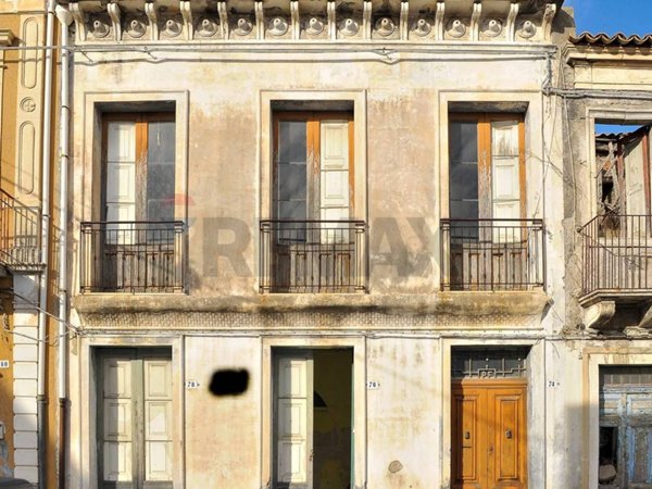 casa indipendente in vendita a Piedimonte Etneo