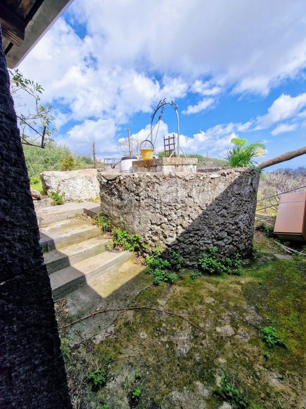 casa indipendente in vendita a Piedimonte Etneo