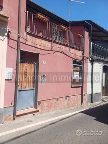 appartamento in vendita a Piedimonte Etneo in zona Presa