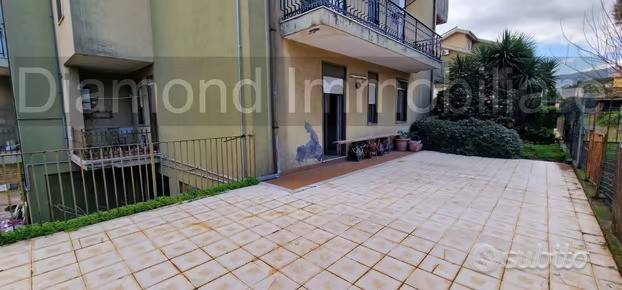 appartamento in vendita a Piedimonte Etneo