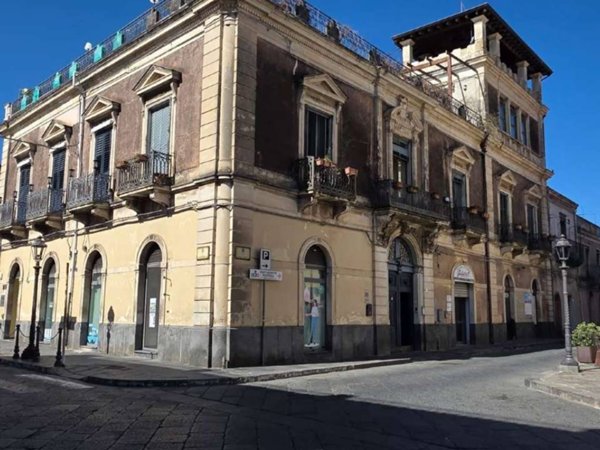 intera palazzina in vendita a Piedimonte Etneo