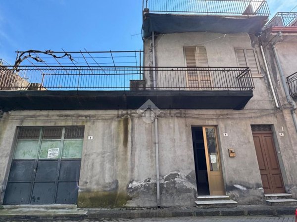 appartamento in vendita a Piedimonte Etneo