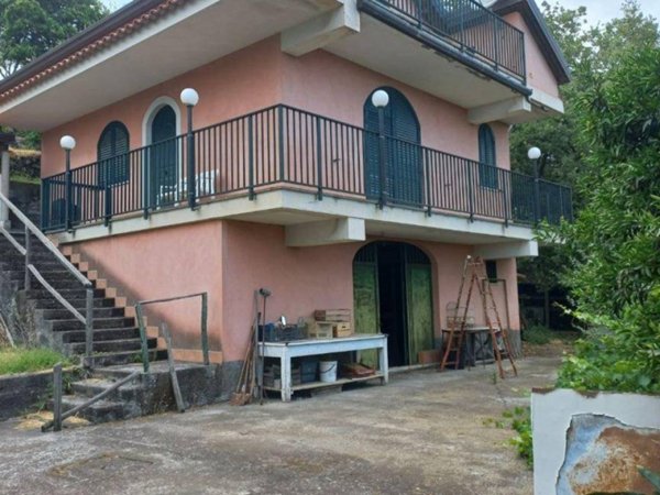 casa indipendente in vendita a Piedimonte Etneo in zona Presa