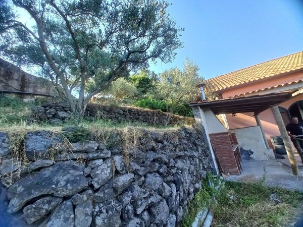 casa indipendente in vendita a Piedimonte Etneo