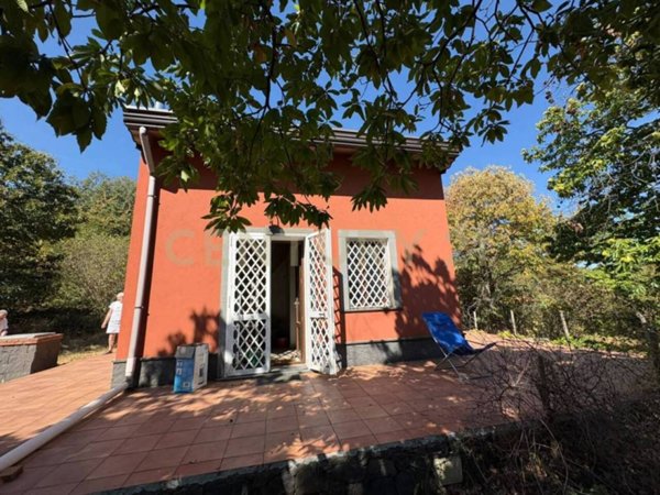 terreno agricolo in vendita a Piedimonte Etneo in zona Presa