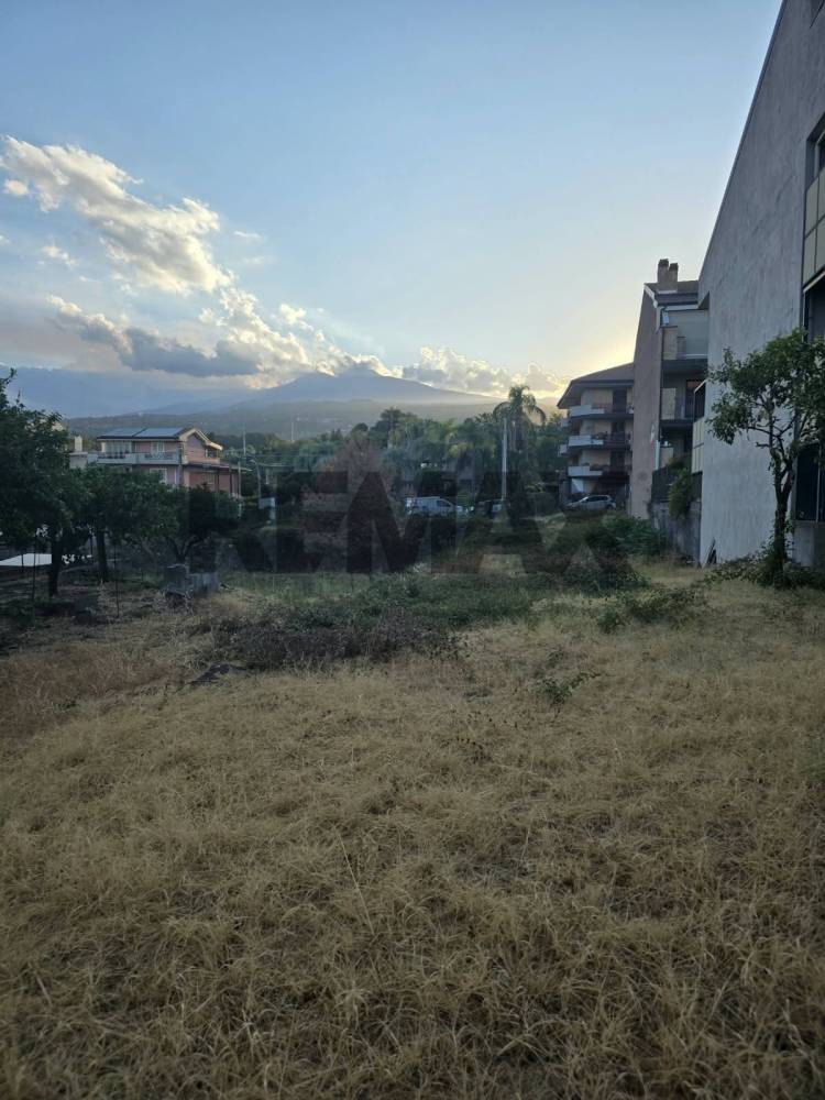 terreno in vendita a Piedimonte Etneo