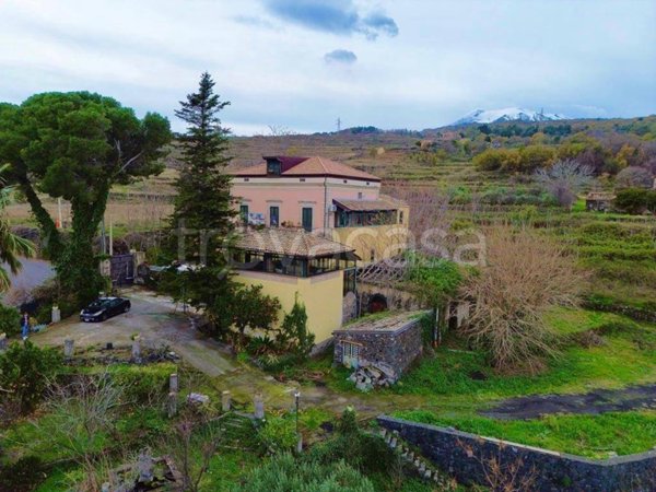 casa indipendente in vendita a Piedimonte Etneo in zona Presa