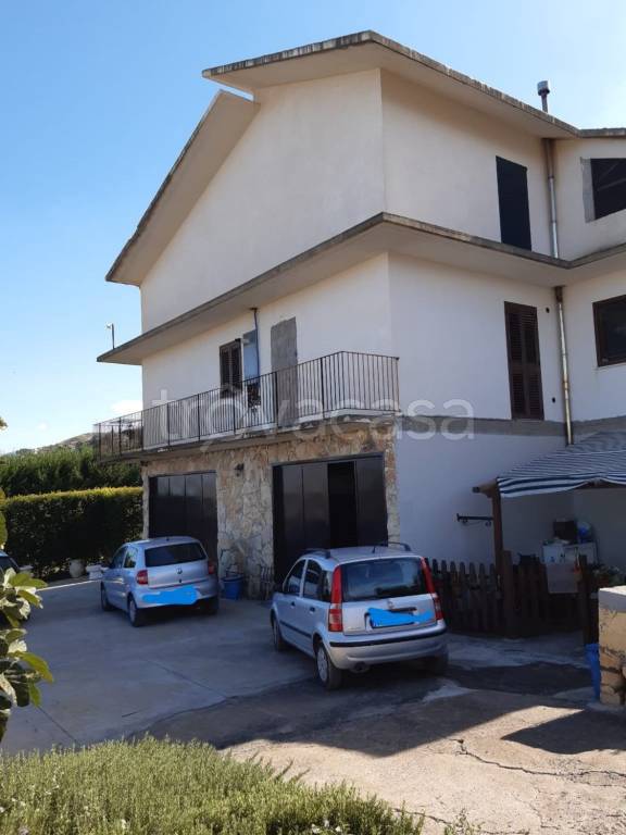 casa indipendente in vendita a Ramacca