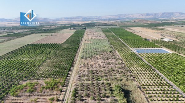 terreno in vendita a Ramacca