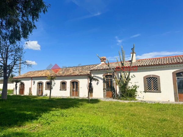 casale in vendita a Ramacca in zona Libertinia