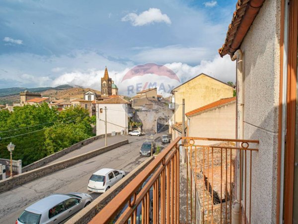 casa indipendente in vendita a Randazzo