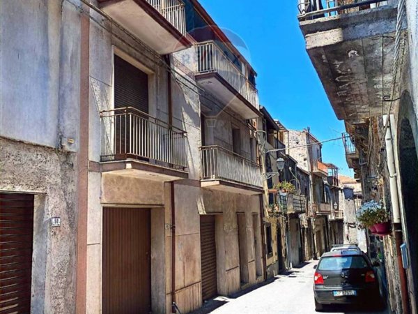casa indipendente in vendita a Randazzo