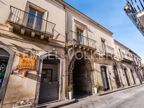 casa indipendente in vendita a Randazzo