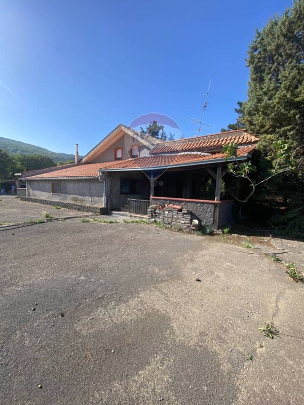 casa indipendente in vendita a Randazzo