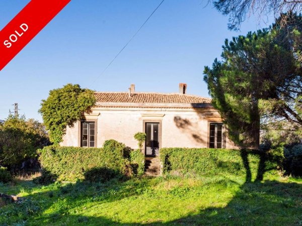 casa indipendente in vendita a Randazzo