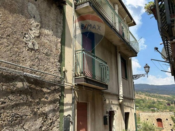 casa indipendente in vendita a Randazzo