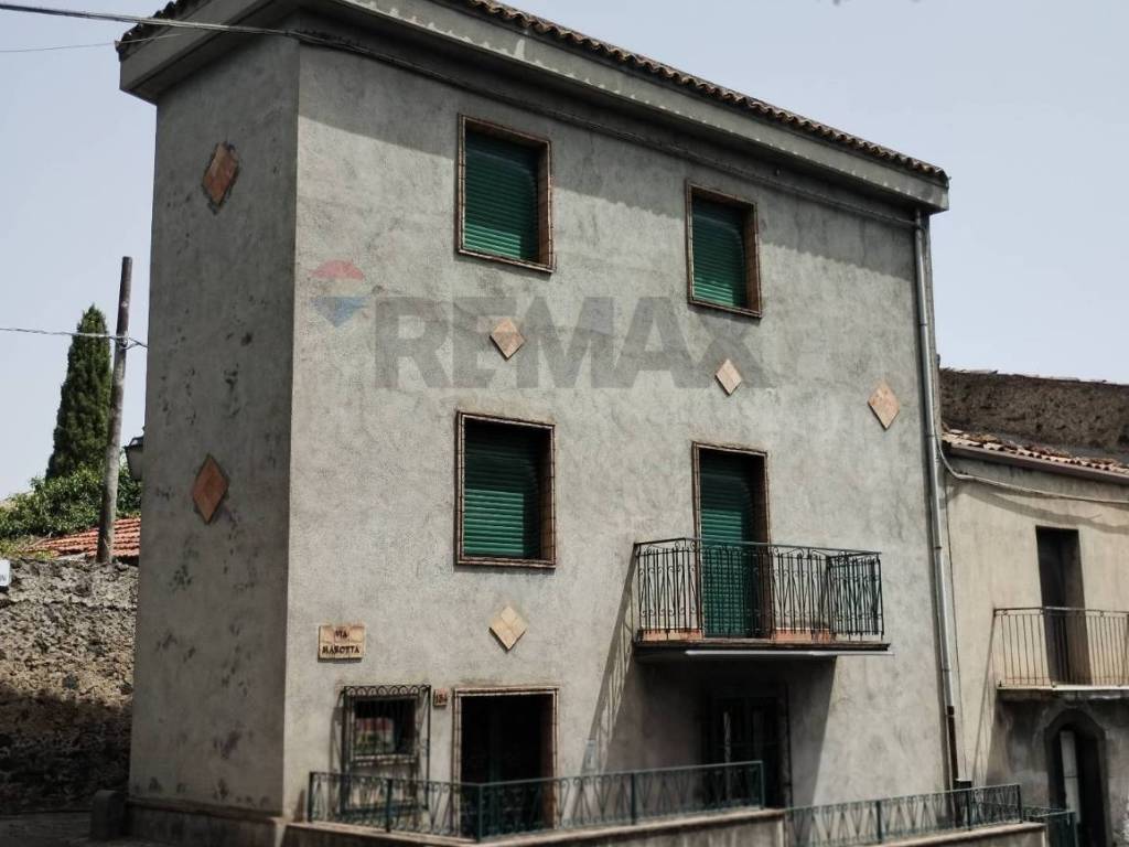 casa indipendente in vendita a Randazzo
