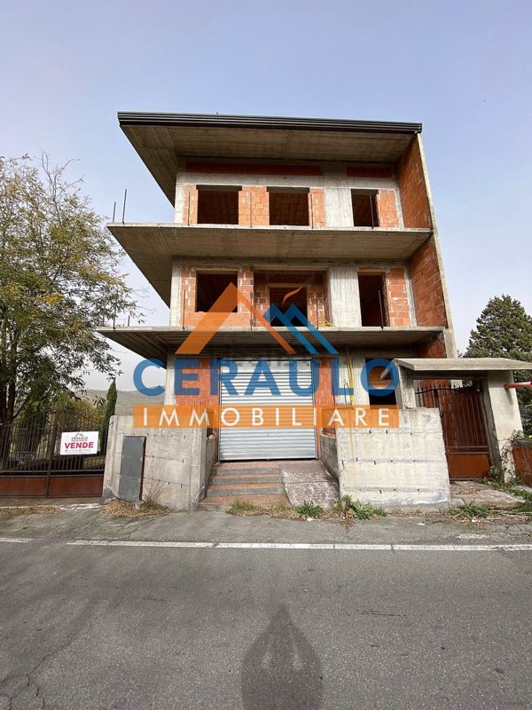 pentavano in vendita a Randazzo