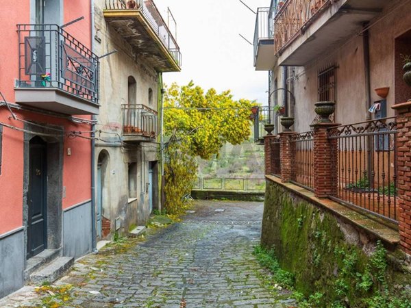 casa indipendente in vendita a Randazzo