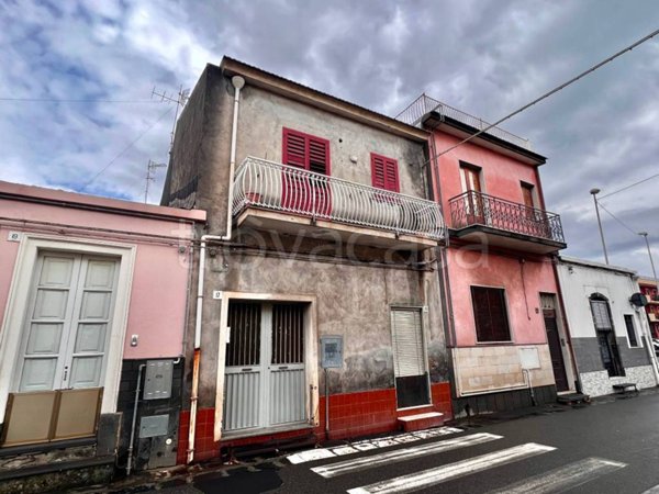 casa indipendente in vendita a Riposto