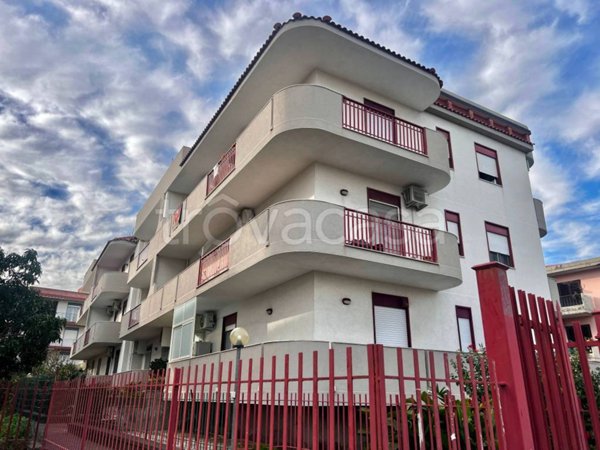appartamento in vendita a Riposto in zona Torre Archirafi